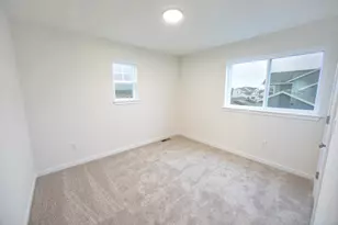 2009 Savannah Dr, Grafton, WI 53024 - Photo 18