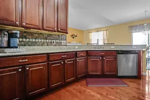 2402 Kiowa Dr, Grafton, WI 53024 - Photo 14