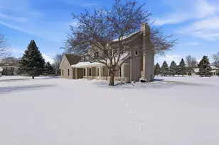 N66W35104 Lappland Crossing, Oconomowoc, WI 53066 - Photo 4