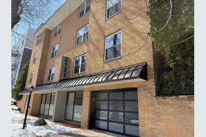 2121 N Cambridge Ave #112, Milwaukee, WI 53202 - Photo 24