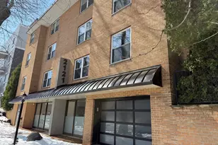 2121 N Cambridge Ave, Milwaukee, WI 53202 - Photo 24