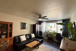 2121 N Cambridge Ave, Milwaukee, WI 53202 - Photo 12