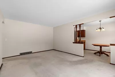 N95W25044  Whitewater Dr, Lisbon, WI 53017 - Photo 8