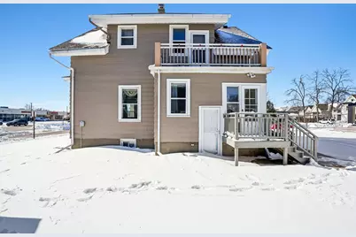 426 E Pleasant St, Oconomowoc, WI 53066 - Photo 60