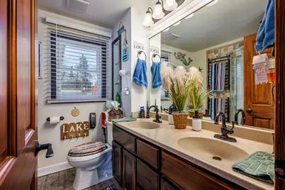 2235  Newman Rd, Racine, WI 53406 - Photo 24