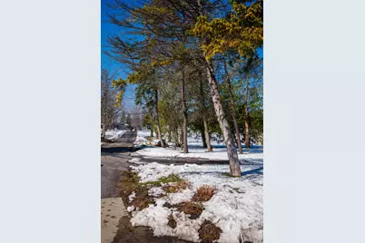 2235  Newman Rd, Racine, WI 53406 - Photo 10