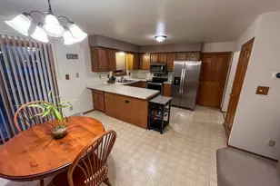 3605 15th Ave, South Milwaukee, WI 53172 - Photo 10