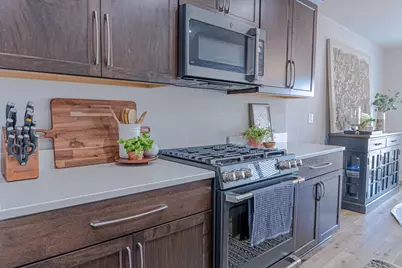 2928  Winnebago Dr, Summit, WI 53066 - Photo 4