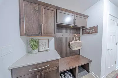 2928  Winnebago Dr, Summit, WI 53066 - Photo 12