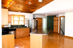 517 3rd St, La Crescent, MN 55947 - Photo 4