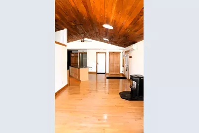 517  3rd St, La Crescent, MN 55947 - Photo 10