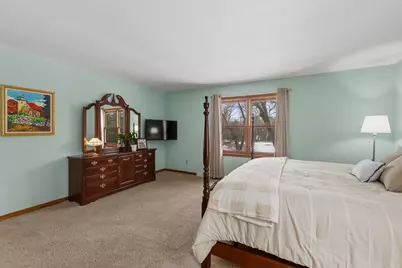 1414 W El Rancho Dr, Mequon, WI 53092 - Photo 30