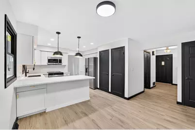 20335  Yorktown Ct, Brookfield, WI 53045 - Photo 8