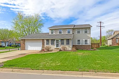 701  Parkridge Pl, Onalaska, WI 54650 - Photo 2