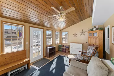 701  Parkridge Pl, Onalaska, WI 54650 - Photo 2