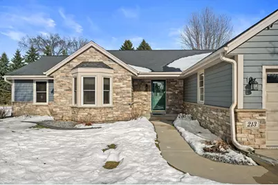 213  Ryan Ct, West Bend, WI 53095 - Photo 2