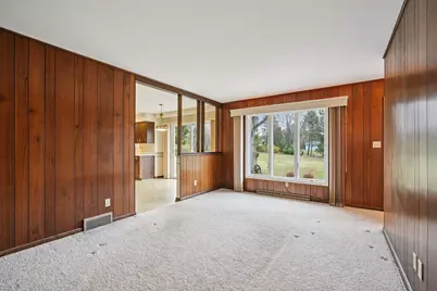 558  Horns Corners Rd, Cedarburg, WI 53012 - Photo 14