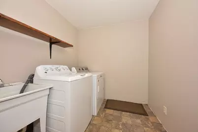 W210N11170  Mountbrooke Dr, Germantown, WI 53022 - Photo 42