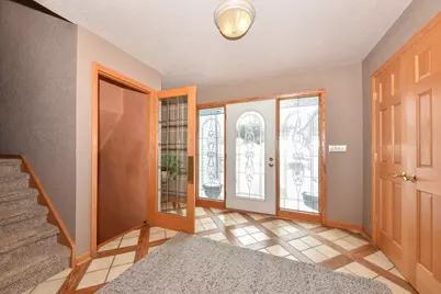 W210N11170  Mountbrooke Dr, Germantown, WI 53022 - Photo 4