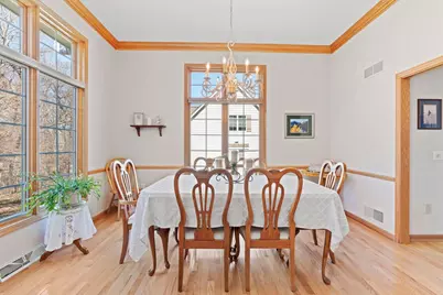 565 S McPride Ln #B, Brookfield, WI 53045 - Photo 6