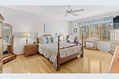 565 S McPride Ln #B, Brookfield, WI 53045 - Photo 14