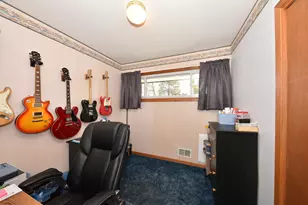 3211 S 67th St, Milwaukee, WI 53219 - Photo 14