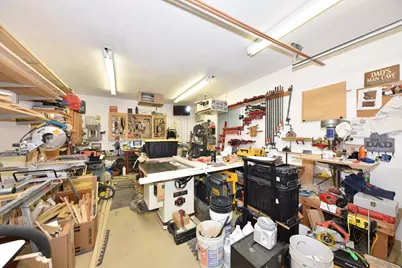 3211 S 67th St, Milwaukee, WI 53219 - Photo 24