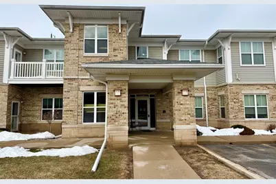 7710 S 51st St #105, Franklin, WI 53132 - Photo 2