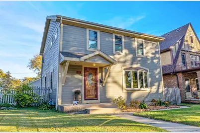 8324  Gridley Ave, Wauwatosa, WI 53213 - Photo 2