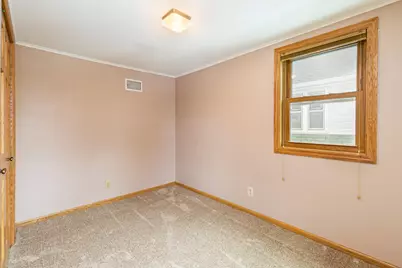 8324  Gridley Ave, Wauwatosa, WI 53213 - Photo 14