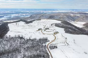 W1660 Maplewood Ln, Belvidere, WI 54610 - Photo 10