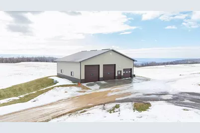 W1660  Maplewood Ln, Belvidere, WI 54610 - Photo 46