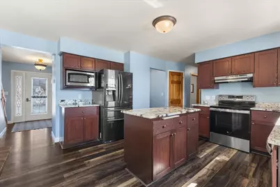 S96W12833  Walter Hagen Dr, Muskego, WI 53150 - Photo 12