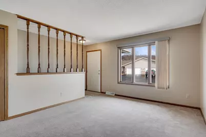 1009  Whispering Winds Pl, Onalaska, WI 54650 - Photo 2