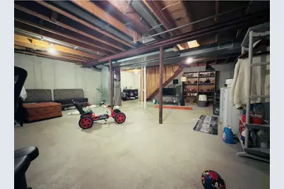 8030 W Manor Cir, Milwaukee, WI 53223 - Photo 8