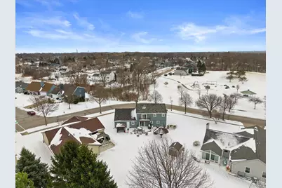 2900 E Honeysuckle Dr, Oak Creek, WI 53154 - Photo 56