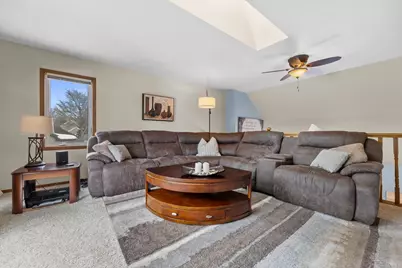 2900 E Honeysuckle Dr, Oak Creek, WI 53154 - Photo 24