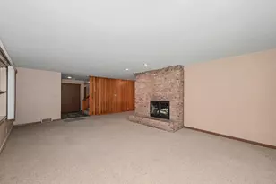 601 Kentucky St, Racine, WI 53405 - Photo 2