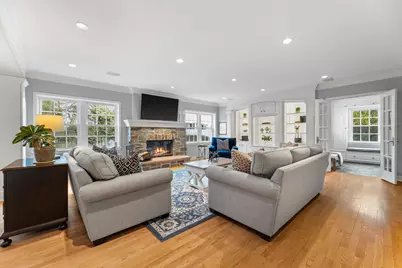 5050 N Lake Dr, Whitefish Bay, WI 53217 - Photo 26