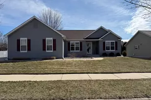 1418 Center St, Hartford, WI 53027 - Photo 1