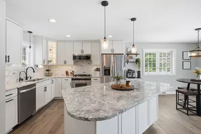 307  Scuppernong Cir, Dousman, WI 53118 - Photo 4