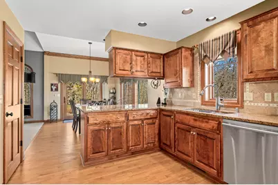 293  Westfield Way, Pewaukee, WI 53072 - Photo 12