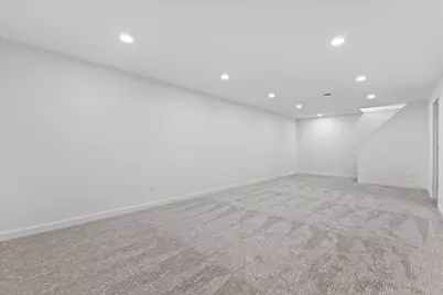 831 W Riverview Dr, Glendale, WI 53209 - Photo 26