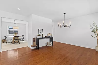 831 W Riverview Dr, Glendale, WI 53209 - Photo 8