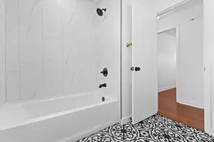 831 W Riverview Dr, Glendale, WI 53209 - Photo 24