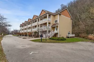 1308 Sunset Ct, La Crosse, WI 54601 - Photo 1