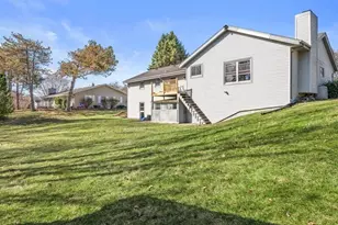 680 Forest Grove Ln, Brookfield, WI 53005 - Photo 34