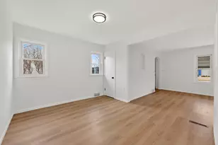 6726 W Silver Spring Dr, Milwaukee, WI 53218 - Photo 12