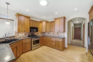 5207 Lower Lakeview Ridge Rd, Belgium, WI 53004 - Photo 10