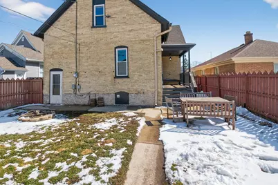 2220  Green St, Racine, WI 53402 - Photo 40